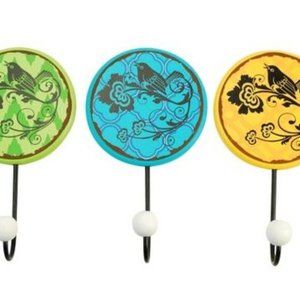 NWT Baked-on Painted Round Wood Bird/Metal Hooks - Set of 3 Green-Blue-Yellow